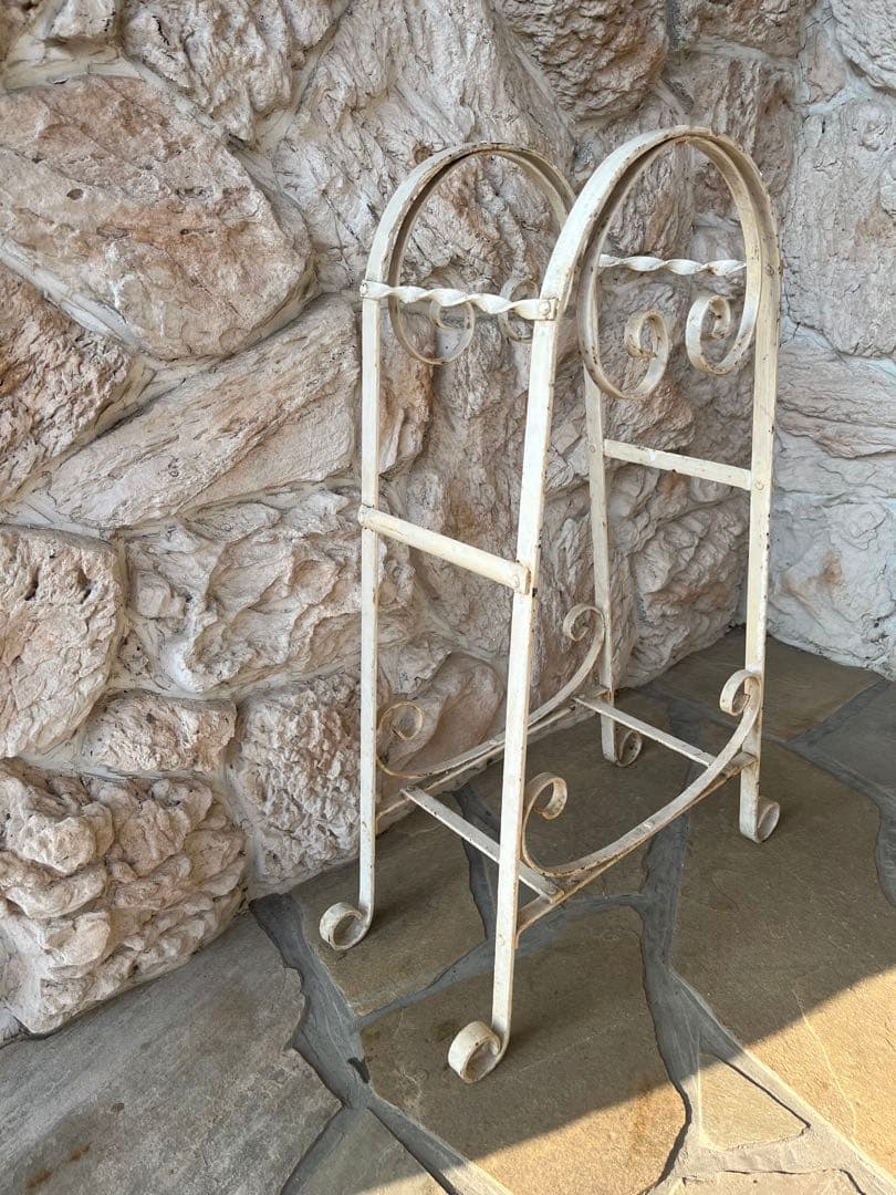 ☆値下げ☆フランスアンティーク　アイアン製ホワイトペイントの傘立て