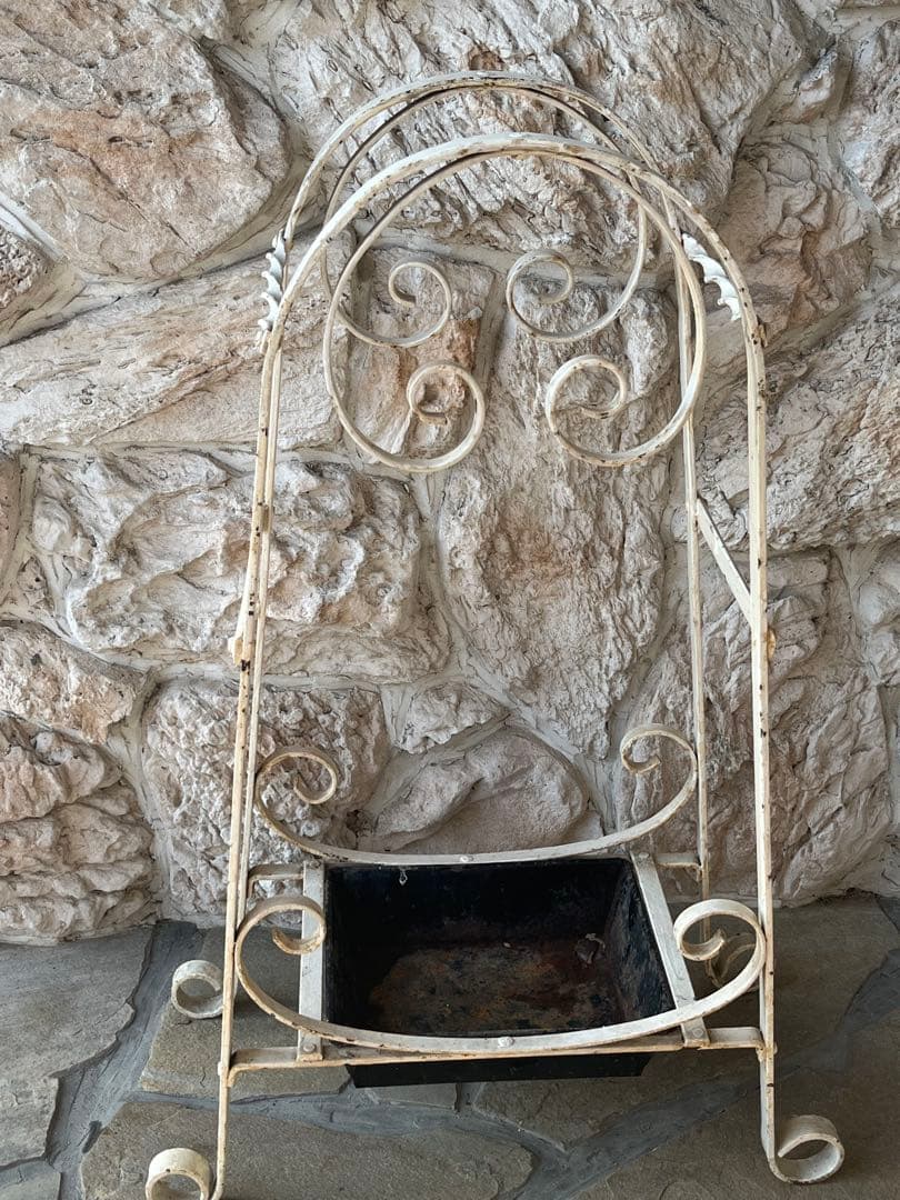 ☆値下げ☆フランスアンティーク　アイアン製ホワイトペイントの傘立て