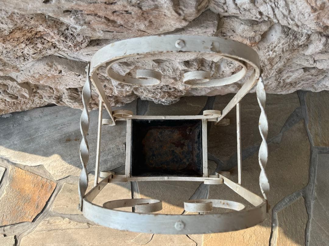 ☆値下げ☆フランスアンティーク　アイアン製ホワイトペイントの傘立て