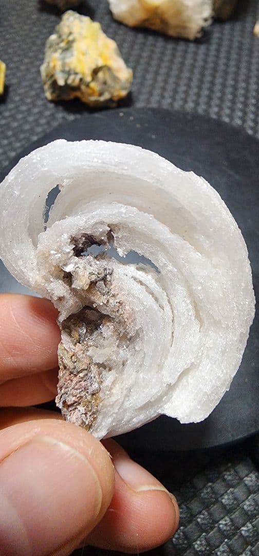 レア●蛍光羊の角セレナイト標本　２セット