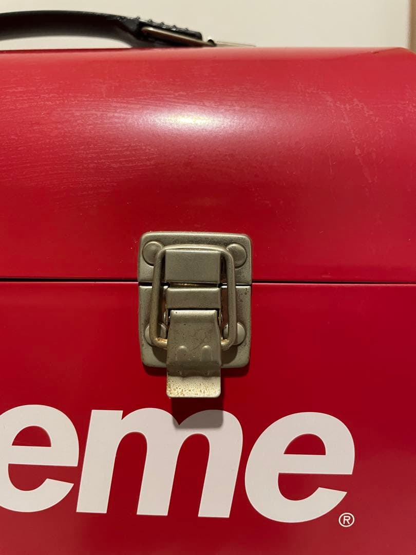 【キョンキョン】Supreme Lunch Box / ツールボックス 赤