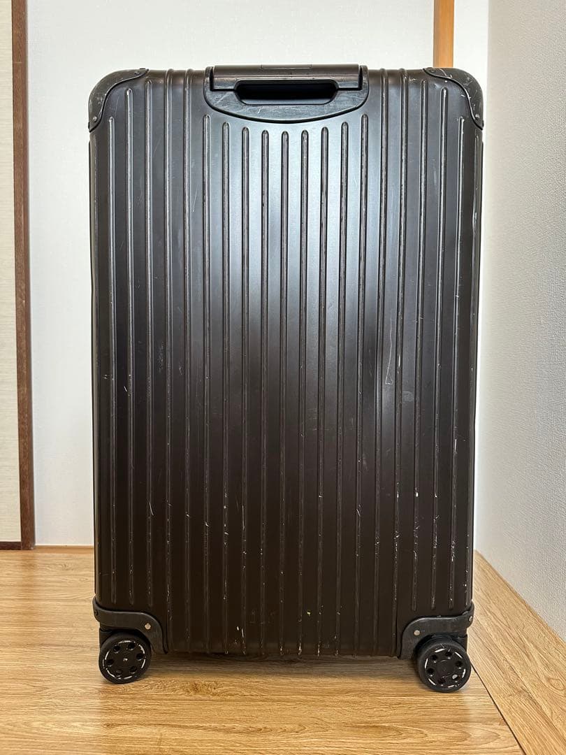 リモワ　RIMOWA ブラック　6回使用