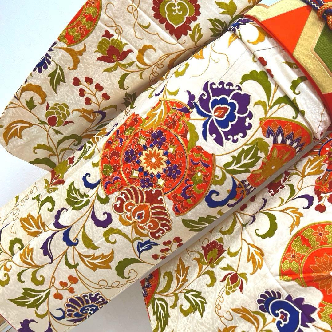 363 振袖フルセット 正絹 ベージュ オレンジ 金彩 駒刺繍 レトロ 花唐草