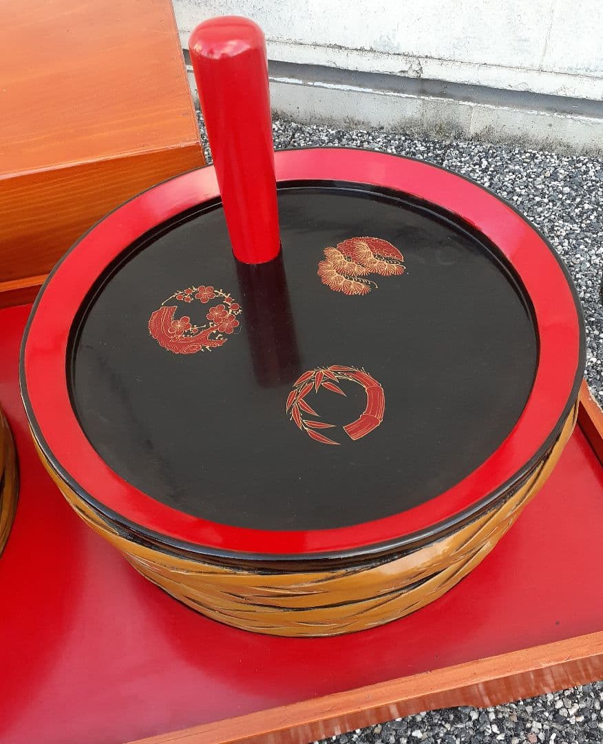 【時代古作品】大正時代～昭和　木製　時別仕様　本漆塗　松竹梅蒔絵　酒樽　樽