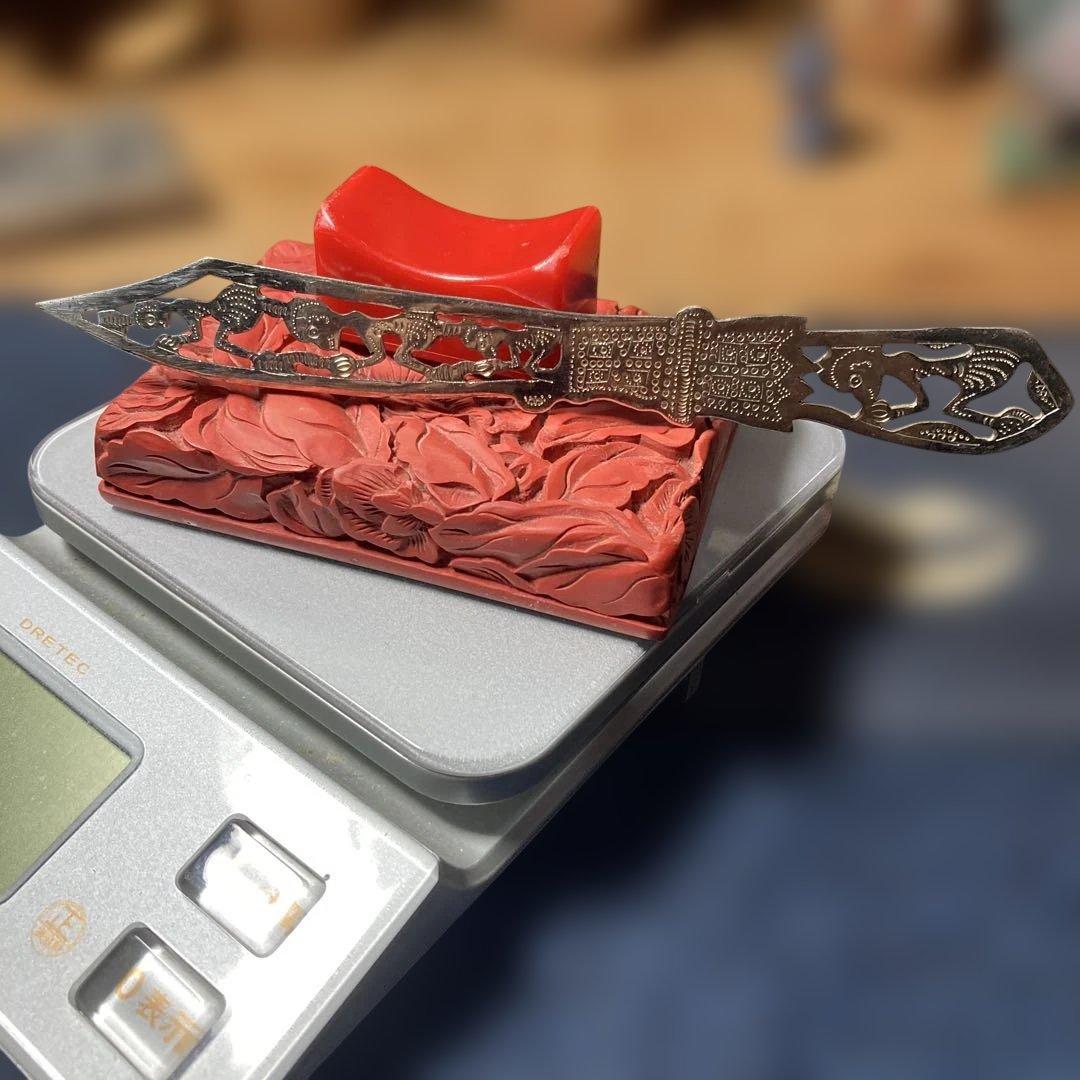 (=^▽^)σ今は過去と比べて約10倍近く…今後も期待大の銀製のペーパーナイフ