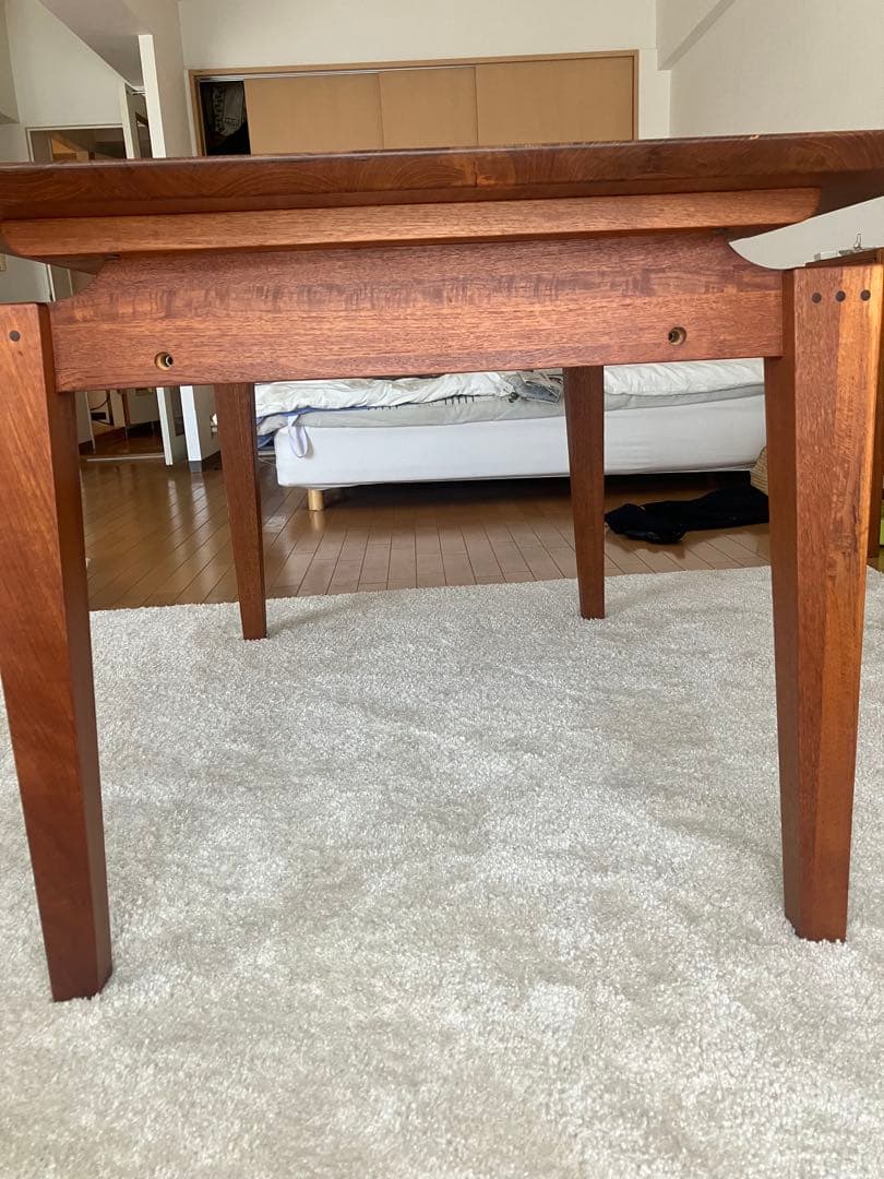 チーク材ダイニングテーブル