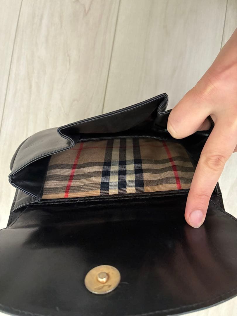 バーバリー　ヴィンテージショルダー　ブラック