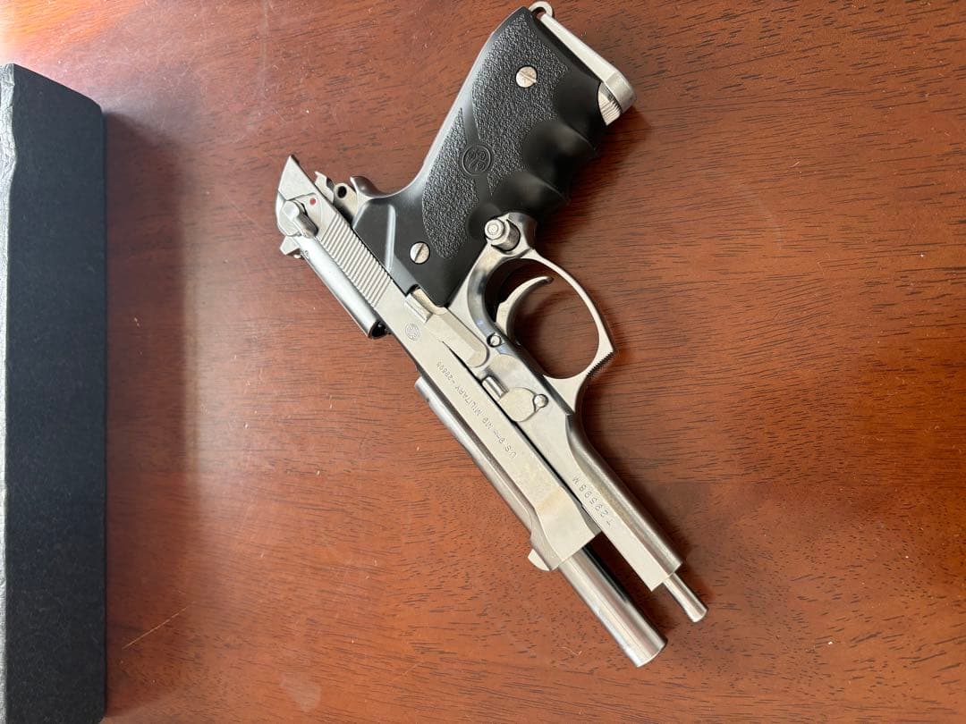 東京マルイ　M92Fステンレスモデル