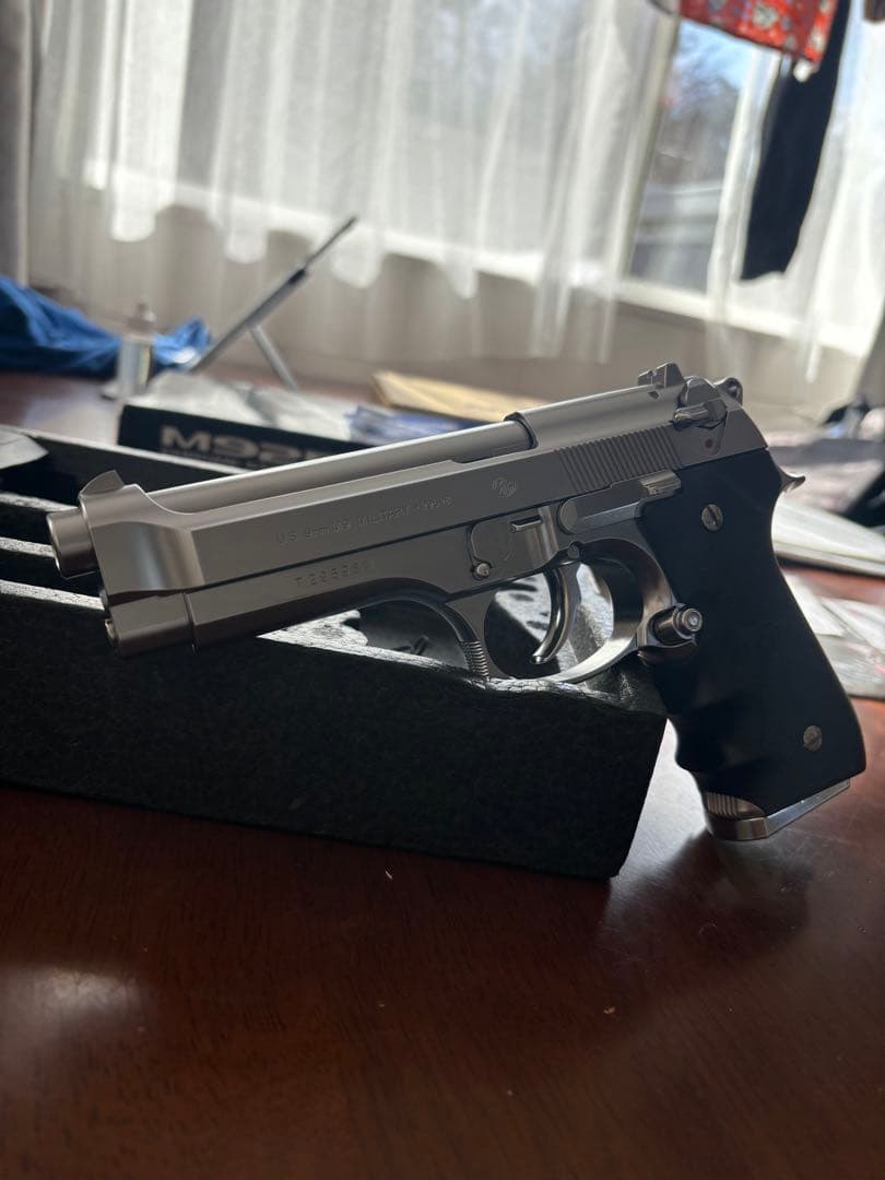 東京マルイ　M92Fステンレスモデル