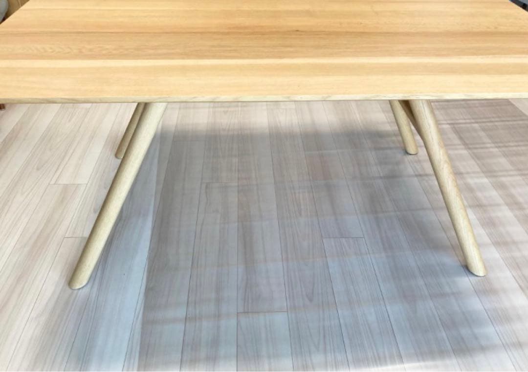 カリモク家具　ダイニングテーブル