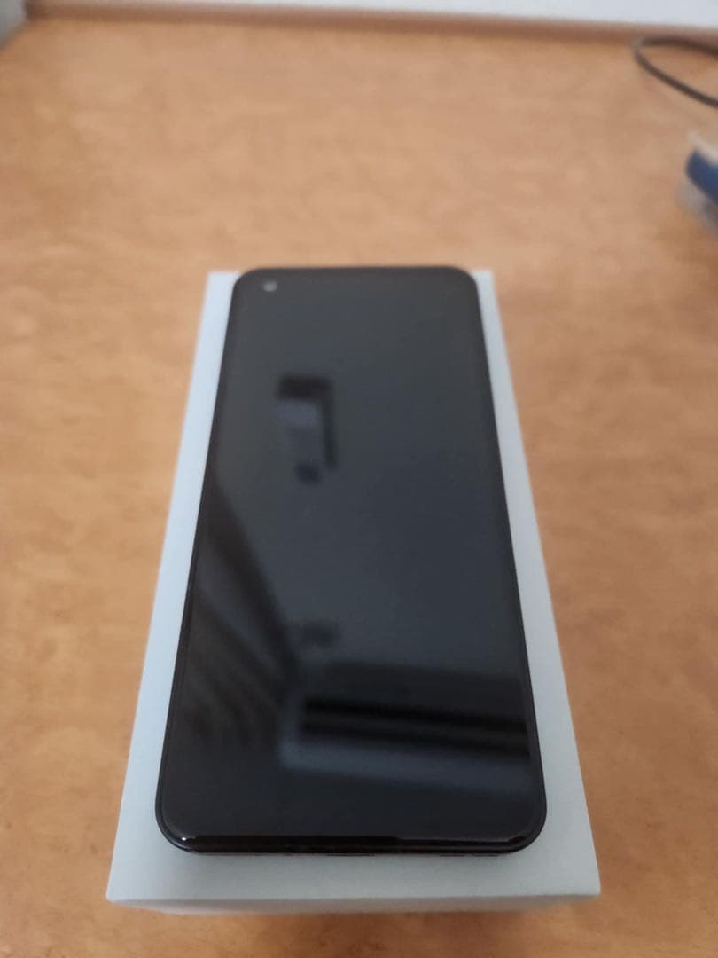 ASUS Zenfone 10 本体　RAM 16GB ROM 512GB