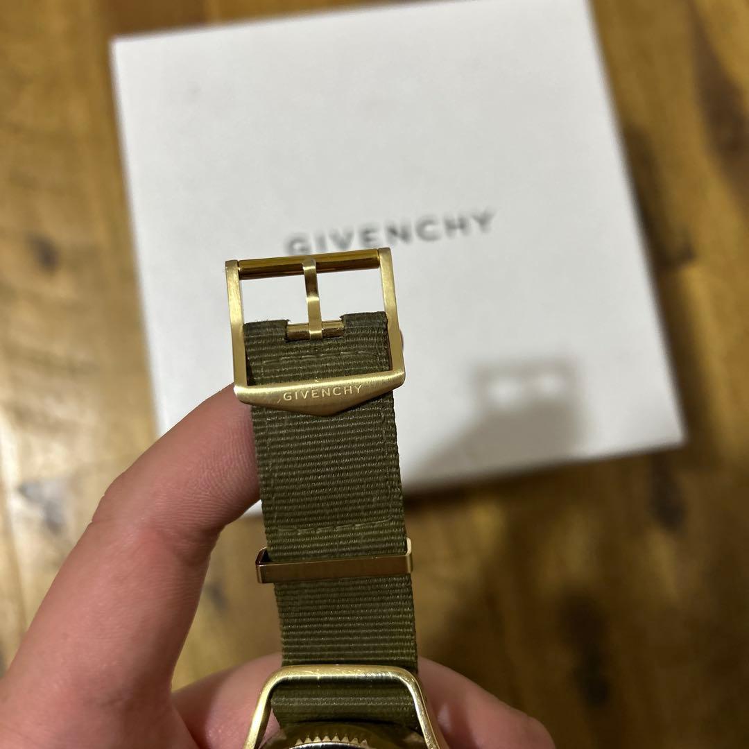 givenchy seventeen リカルドティッシ