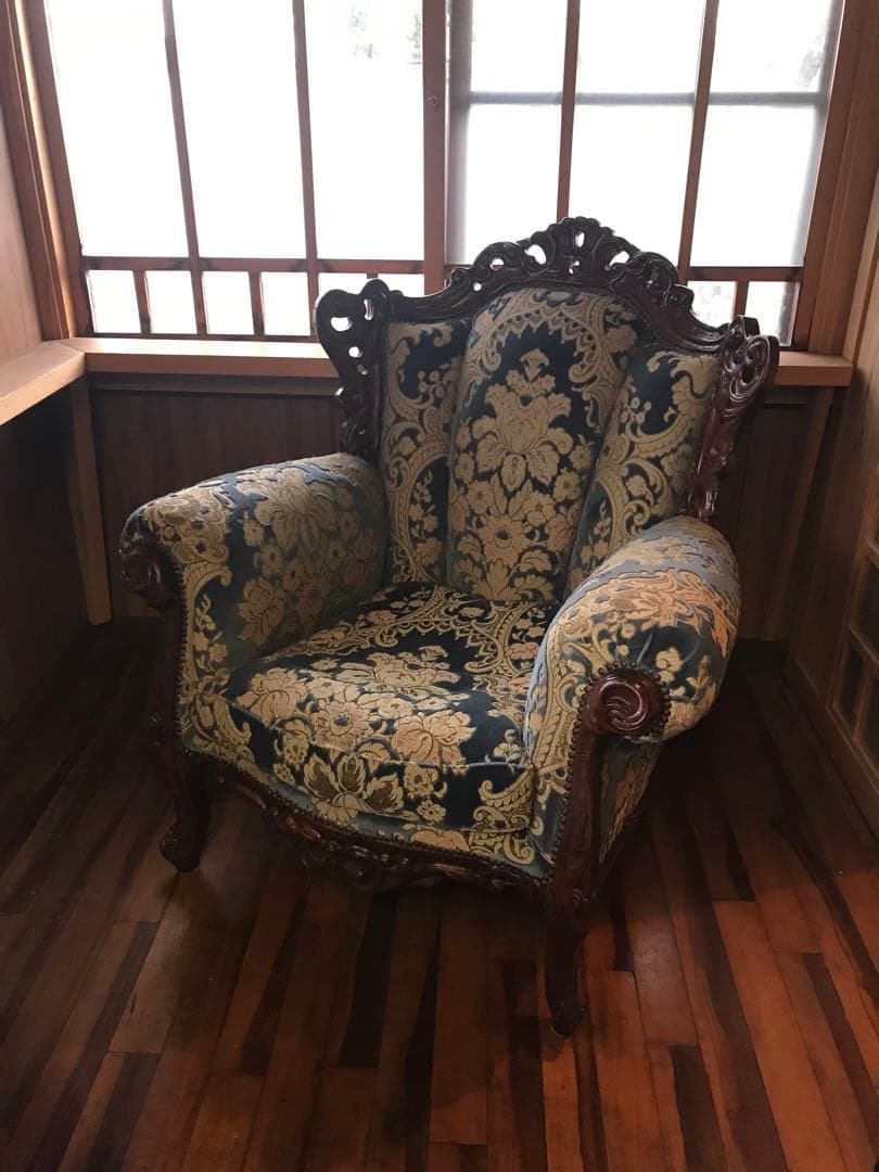 ソファ　ダマスク柄　高級　応接間　アンティーク　ビンテージ