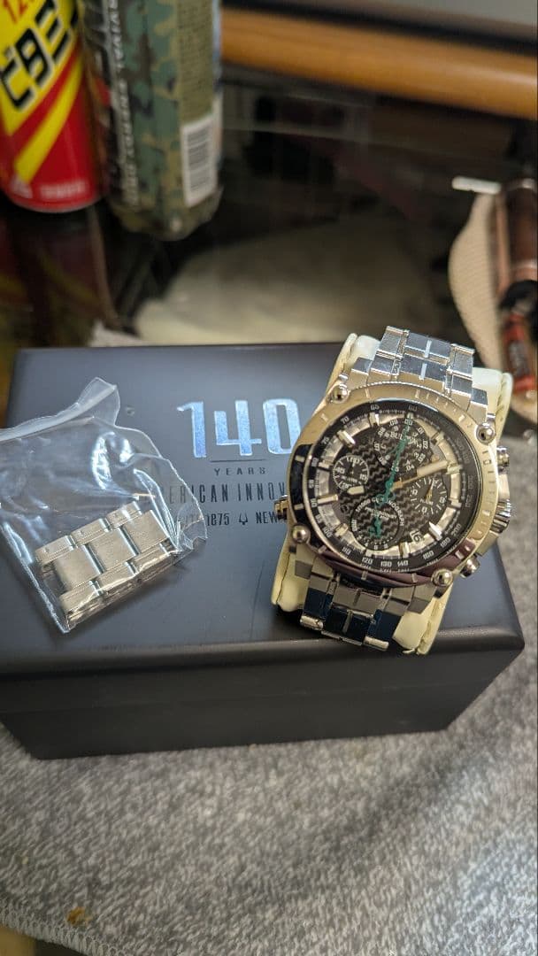 BULOVA 腕時計　気まぐれ値下げ４→3.5 　0時まで。