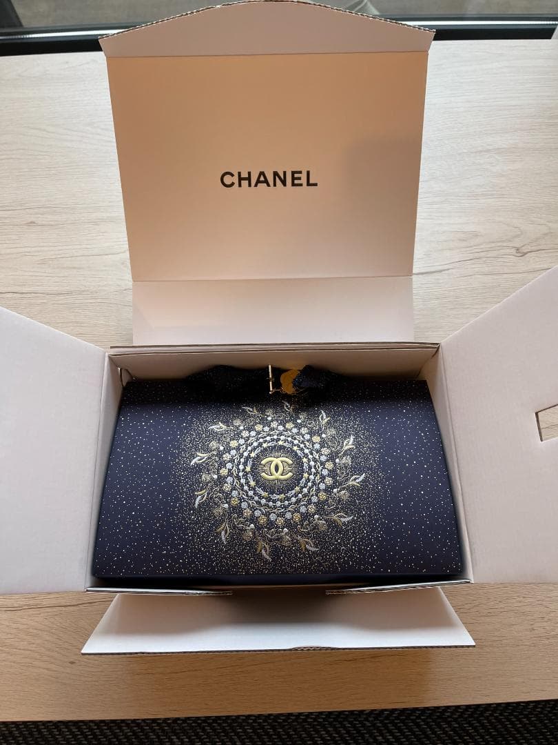 シャネル ル ブラン ブライトニング コンパクト B20 ファンデーション