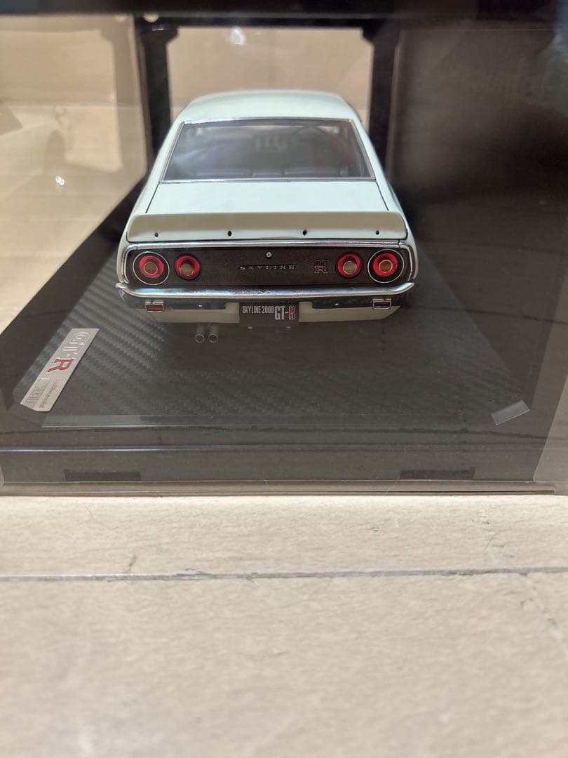 ignition model スポーツカー 1/18 ホワイト