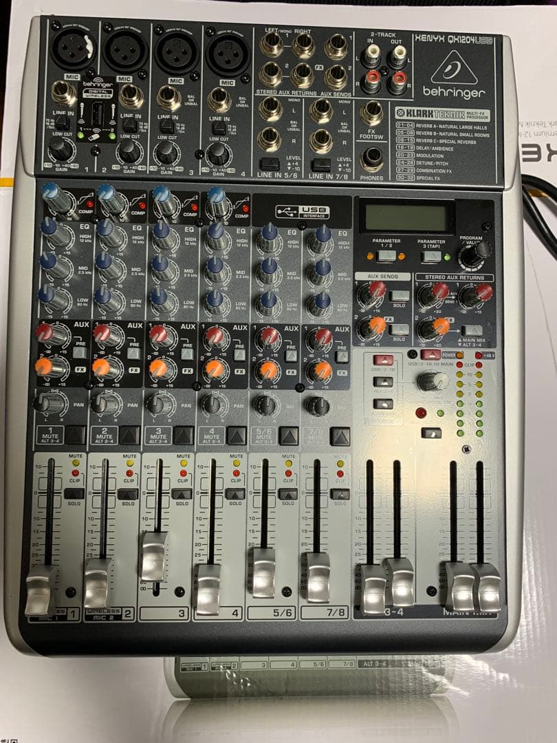 ほぼ新品Behringer XENYX QX1204USB アナログミキサー