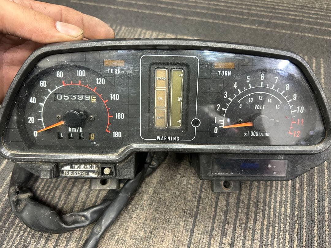 カワサキ　z400gp gpz400f2 メーター　希少　レア　当時物　純正