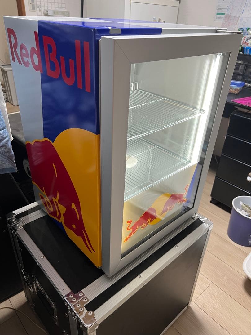 Red Bull 冷蔵庫