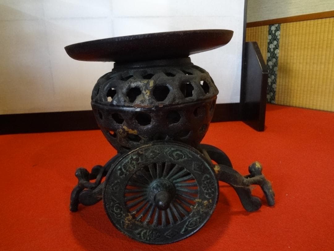 アンティーク・古美術　　　　花器・香炉・オブジェ・鉄器
