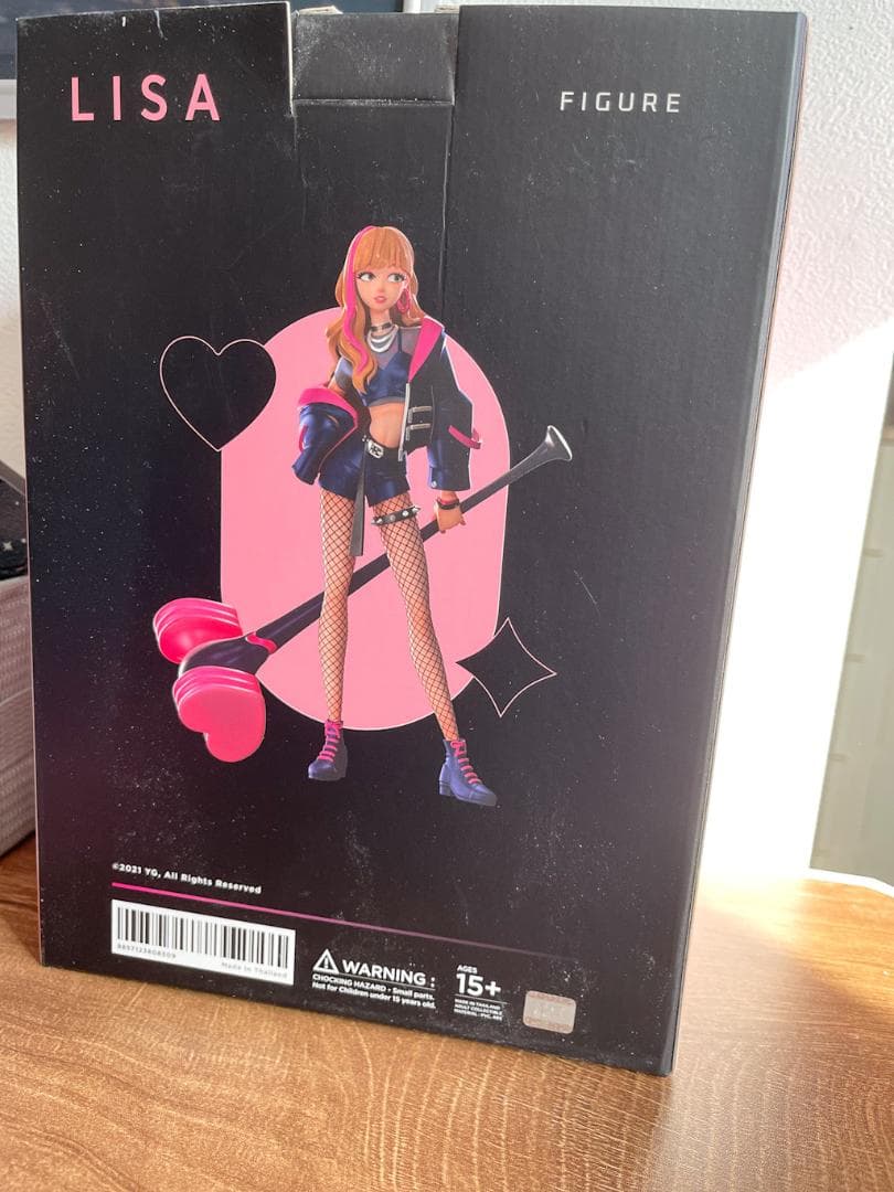 【超レア】BLACKPINK LISA コレクターズフィギュア 限定版