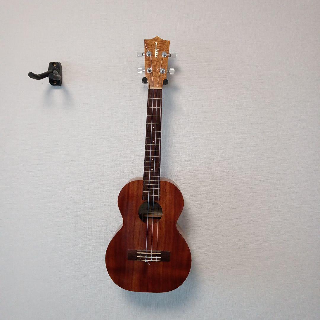 木目が綺麗な　カマカテナーウクレレHF-3