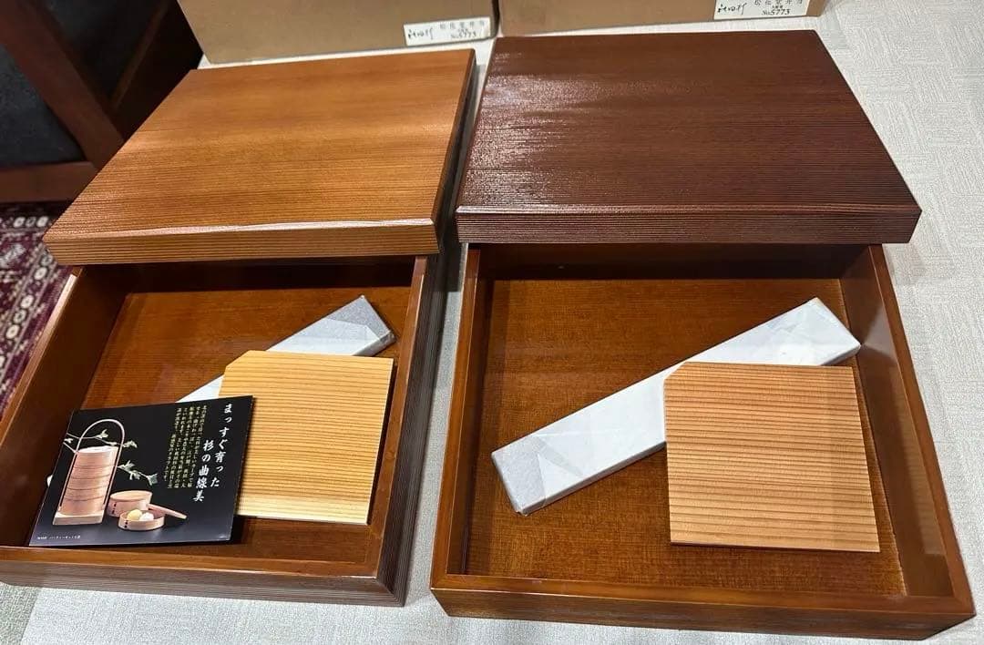 大館工芸社　大館塗　松花堂　仕切り板あり　２個