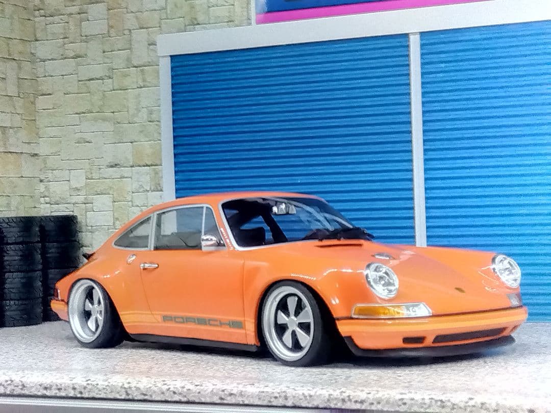 GT SPIRIT 1/18ミニカー SINGER 911 カスタム