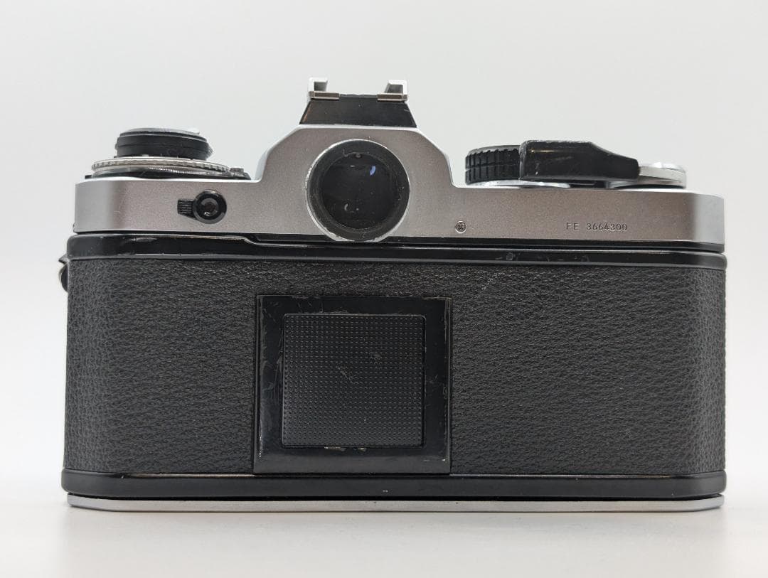 【美品完動品】Nikon FE フィルムカメラ シルバー ボディ 人気機種