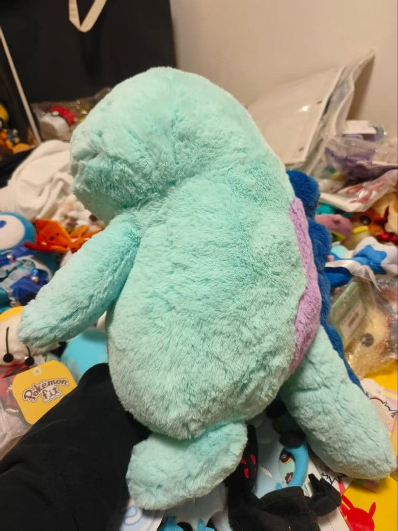 ふわふわ抱きぬいぐるみ　ヌオー