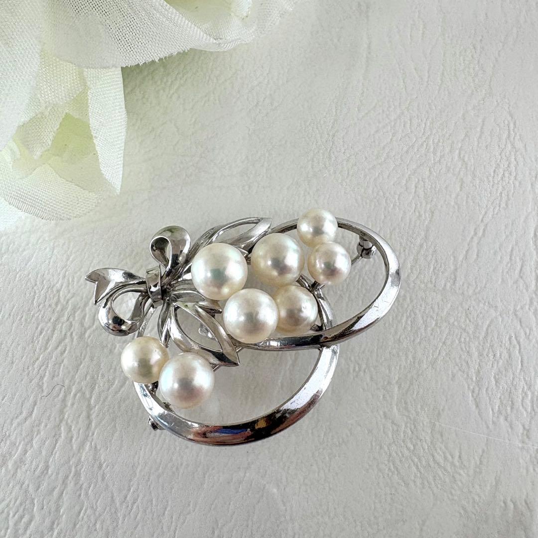 ⭐︎皇室御用達ブランド⭐︎ミキモト　シルバー　パール　ブローチ　花束デザイン