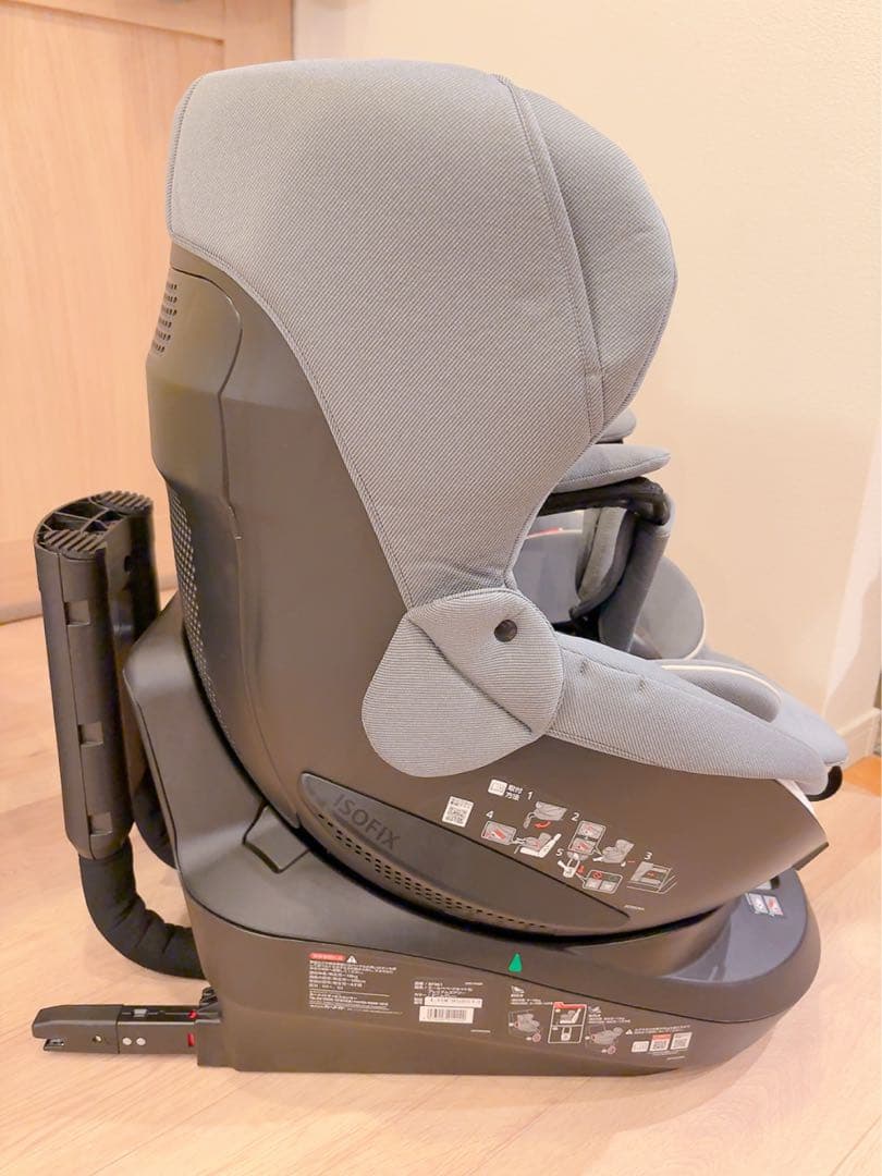 【りす】エールベベ クルット6i プレミアムエアリー　チャイルドシート　箱