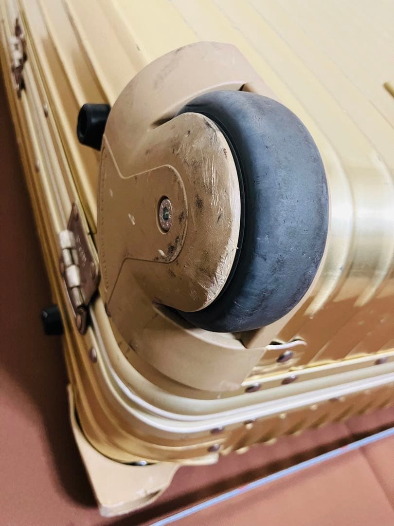 【Ragさん専用】【美品・希少】RIMOWA トパーズ 63L チタニウム