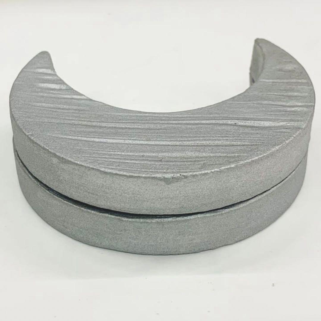 【香合　楽焼　銀色三日月】