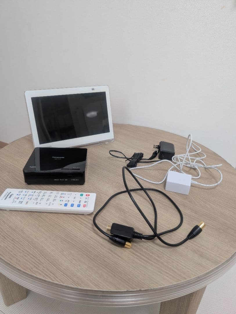 bukibuki　 ポータブル2024年製 ビエラ UN-10E11-W