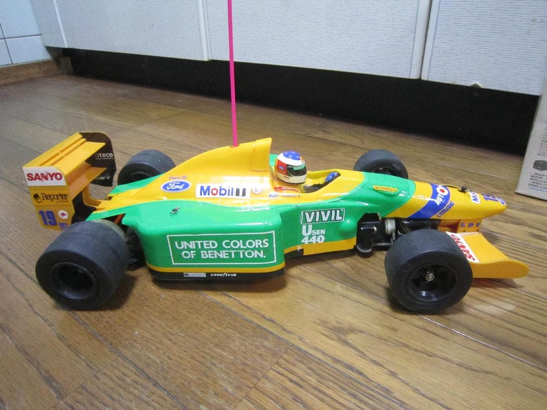 完全動作品 1/10 F1 ベネトン B192 ミハエル・シューマッハ F102
