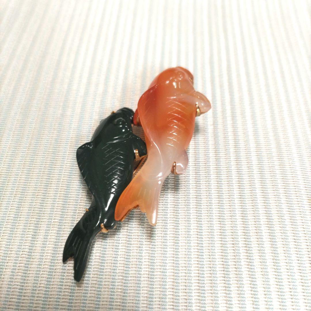鯉　ブローチ　金属　天然石　K18