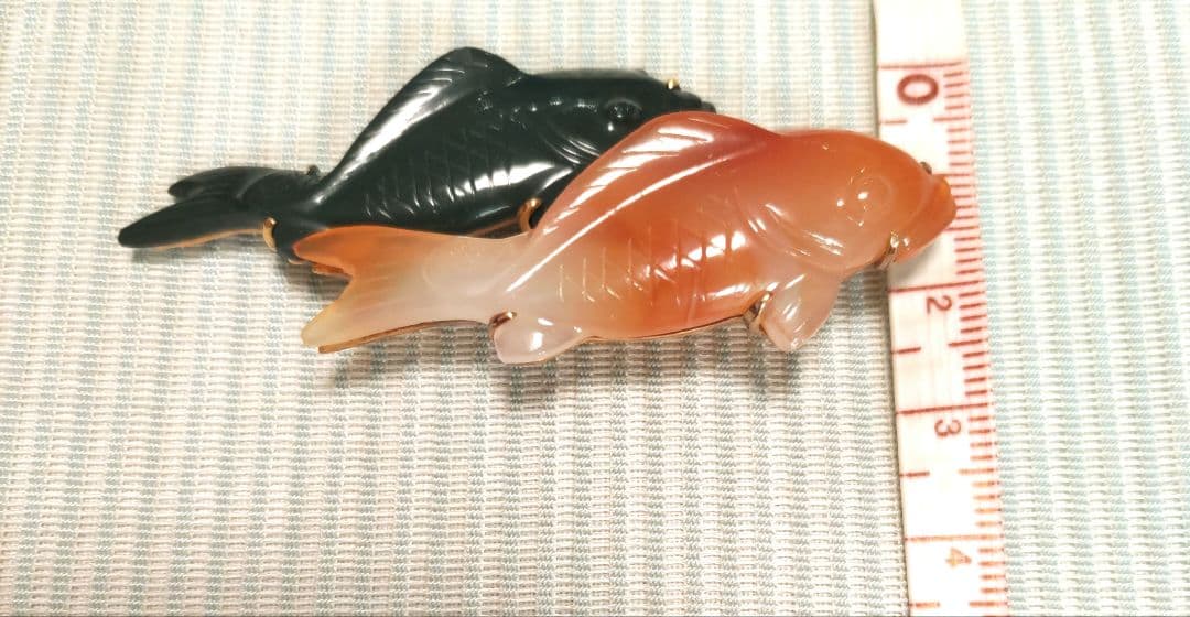鯉　ブローチ　金属　天然石　K18