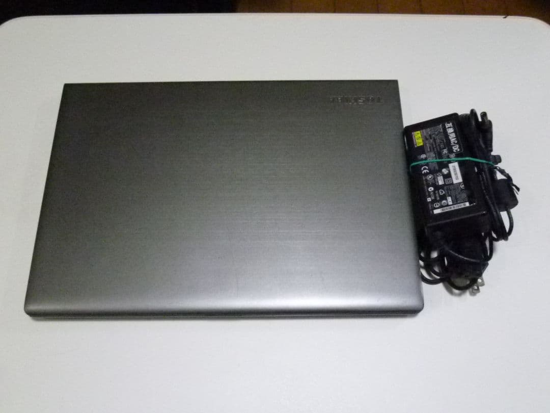 東芝 Dynabook R63/P i5-5300U 13.3 FHD 中古品