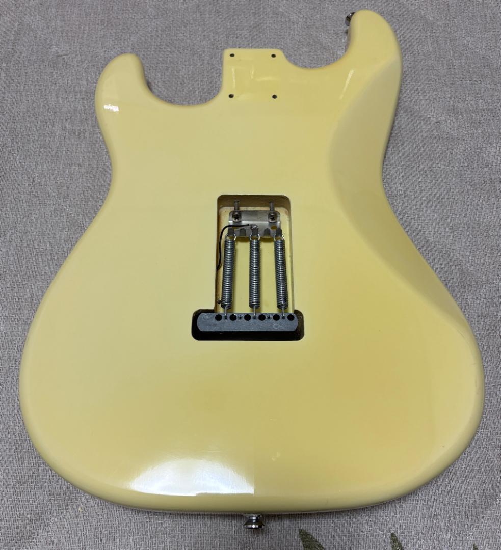 希少♪ MOON製 ストラト用ボディ アルダー ヴィンテージホワイト