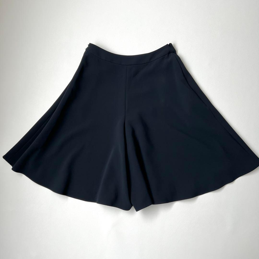 良品 Rene ルネ　キュロット ハーフパンツ　ネイビー　綺麗め　34