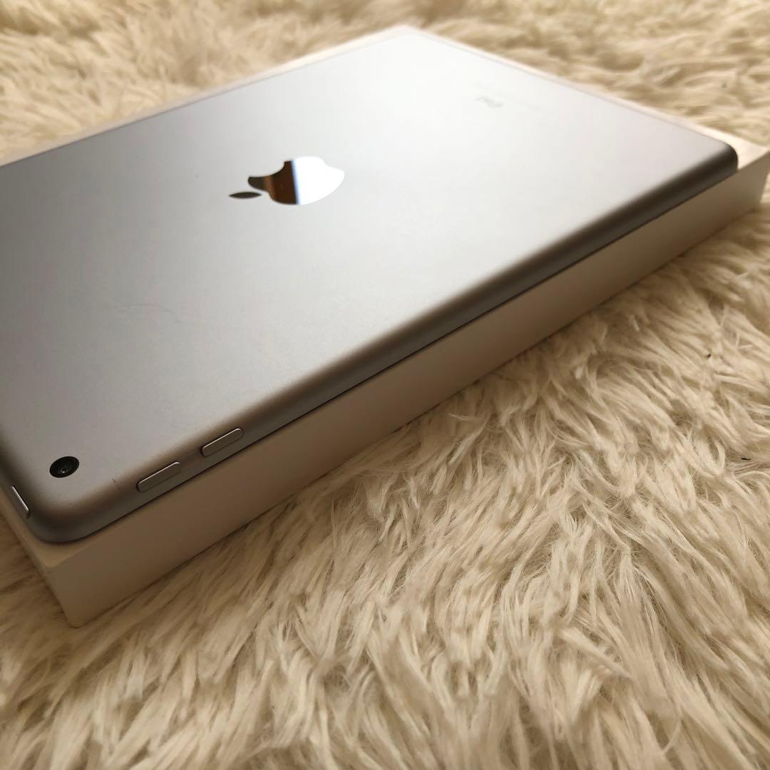 【完動品】iPad 第6世代 128GB Wi-Fi 【すぐ発送】