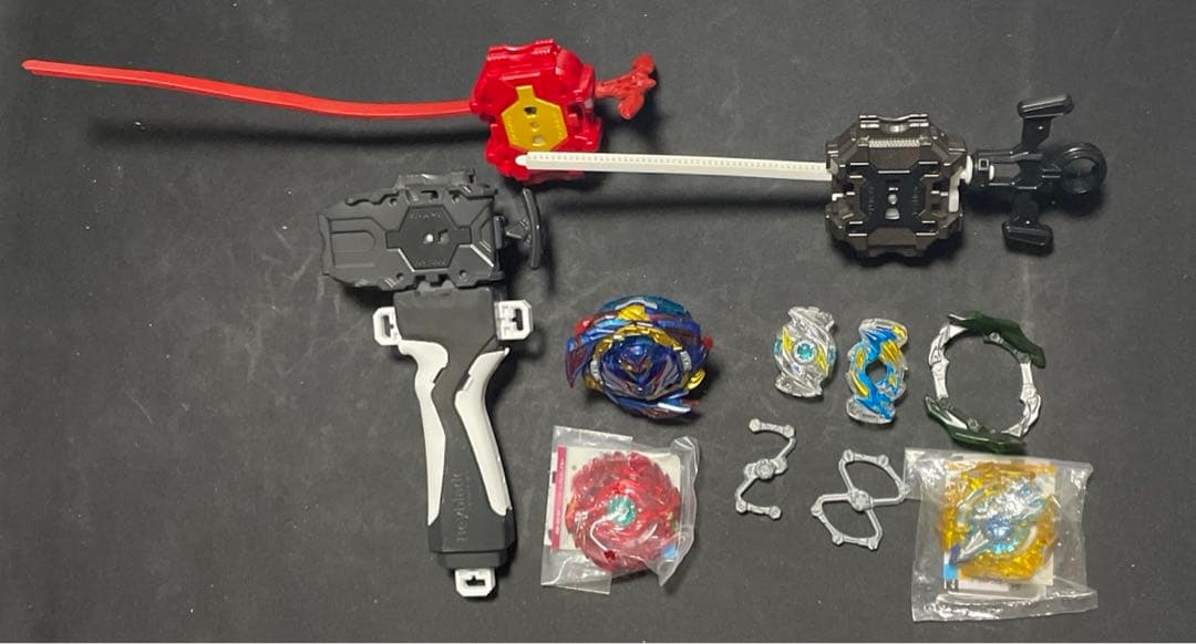 ベイブレードバーストまとめ売り　引退品