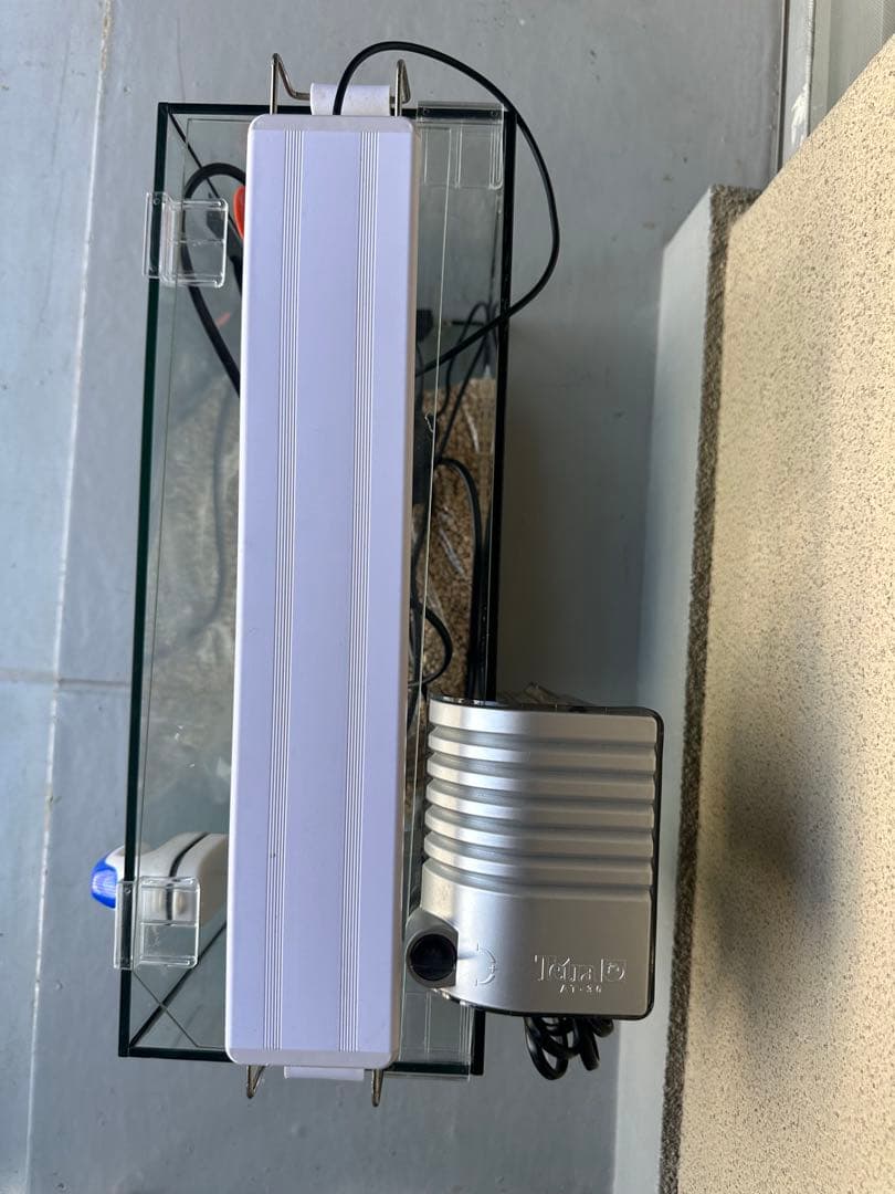 小型ガラス水槽 ヒーター・フィルター・LEDライト付き