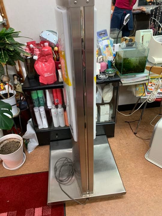 値下げしました。中古 電飾看板 ステンレス製 キャスター付