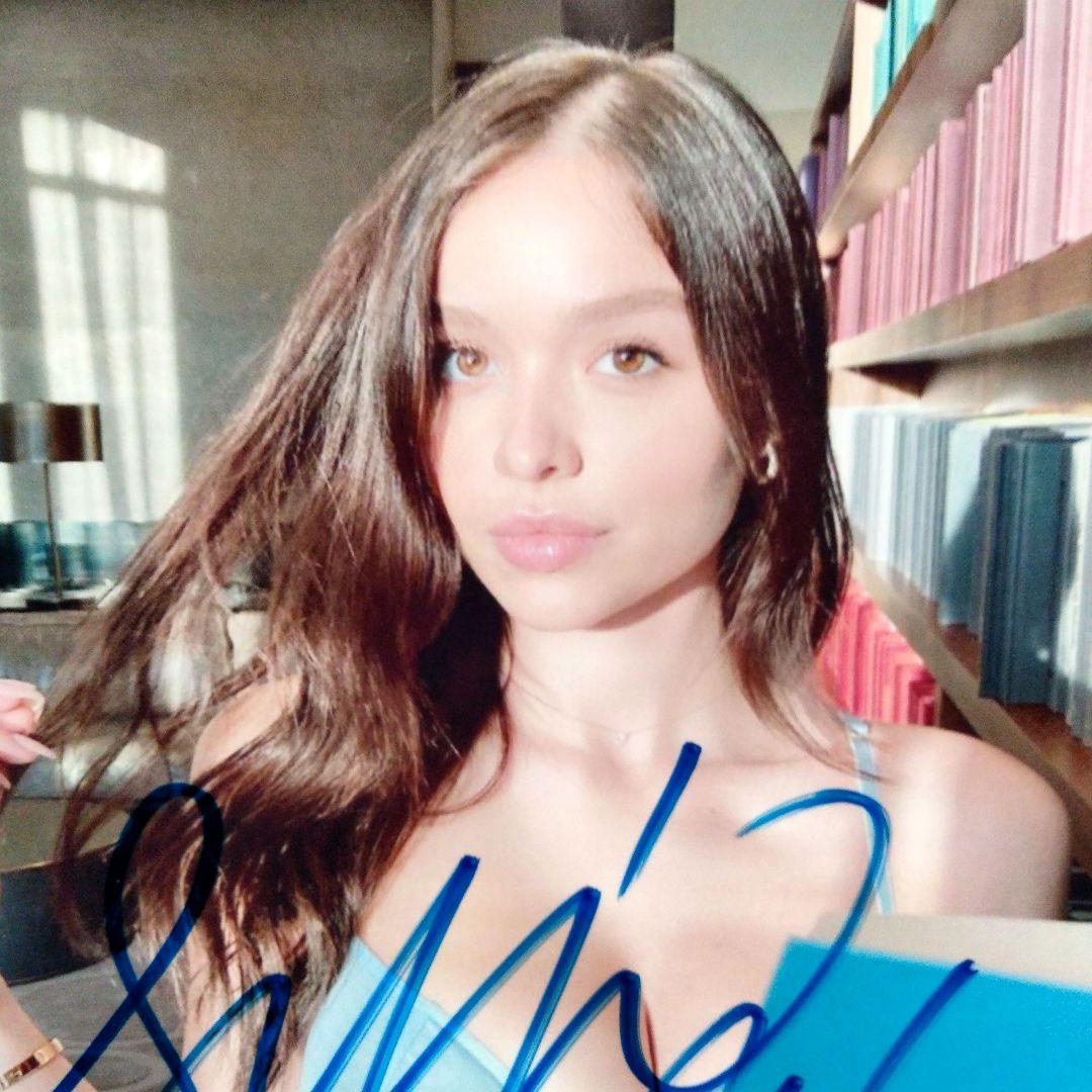 ソフィー・マッド直筆サイン入り2Lサイズ写真…Sophie Mudd…