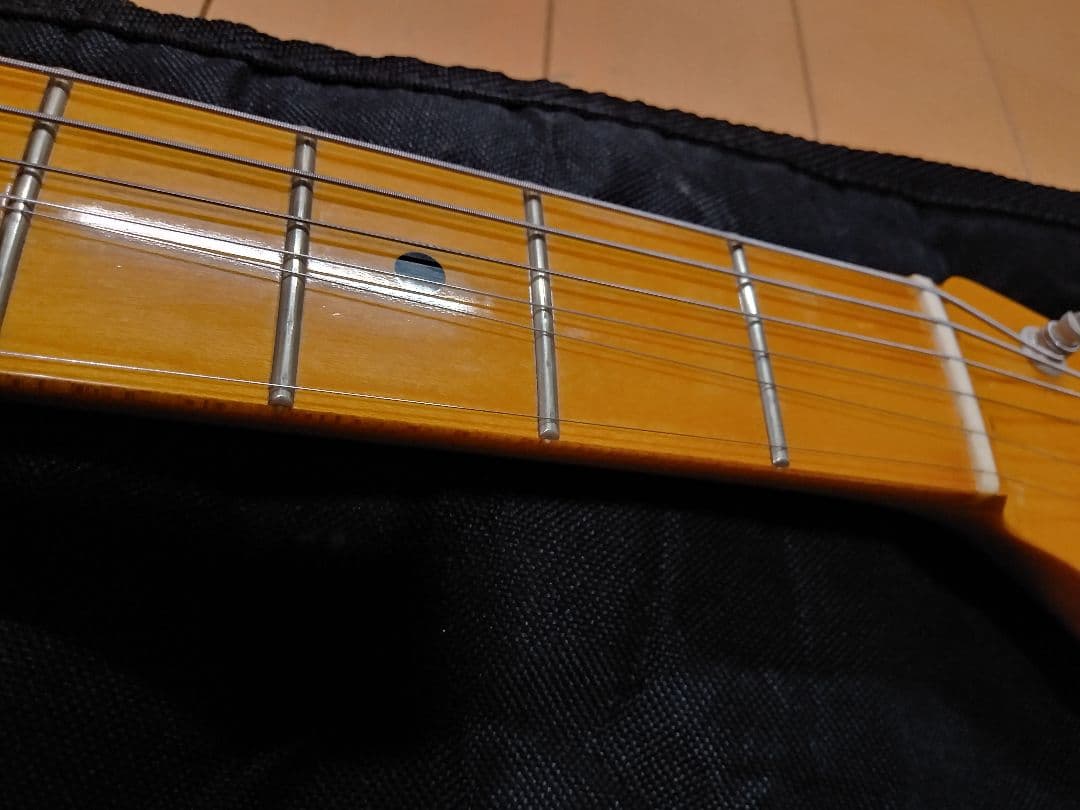 美品 Fender japan フェンダージャパン　ストラトキャスター　ST57