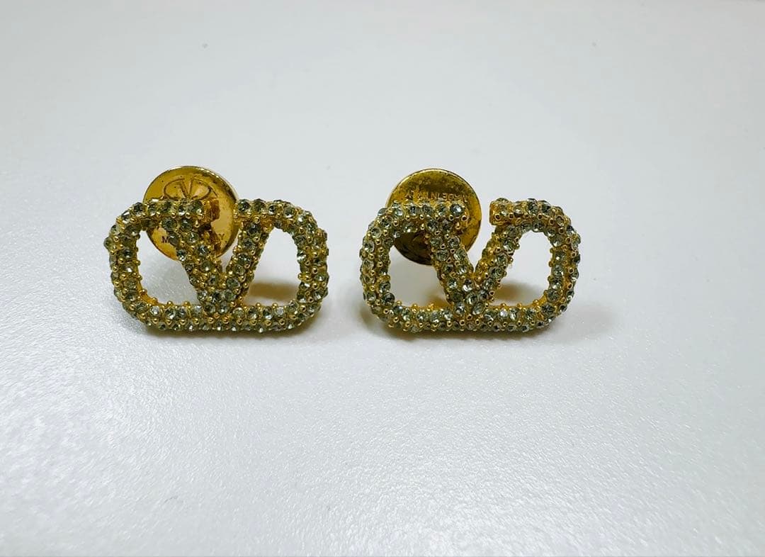 【VALENTINO】ヴァレンティノ Vロゴ ピアス スワロフスキー ゴールド