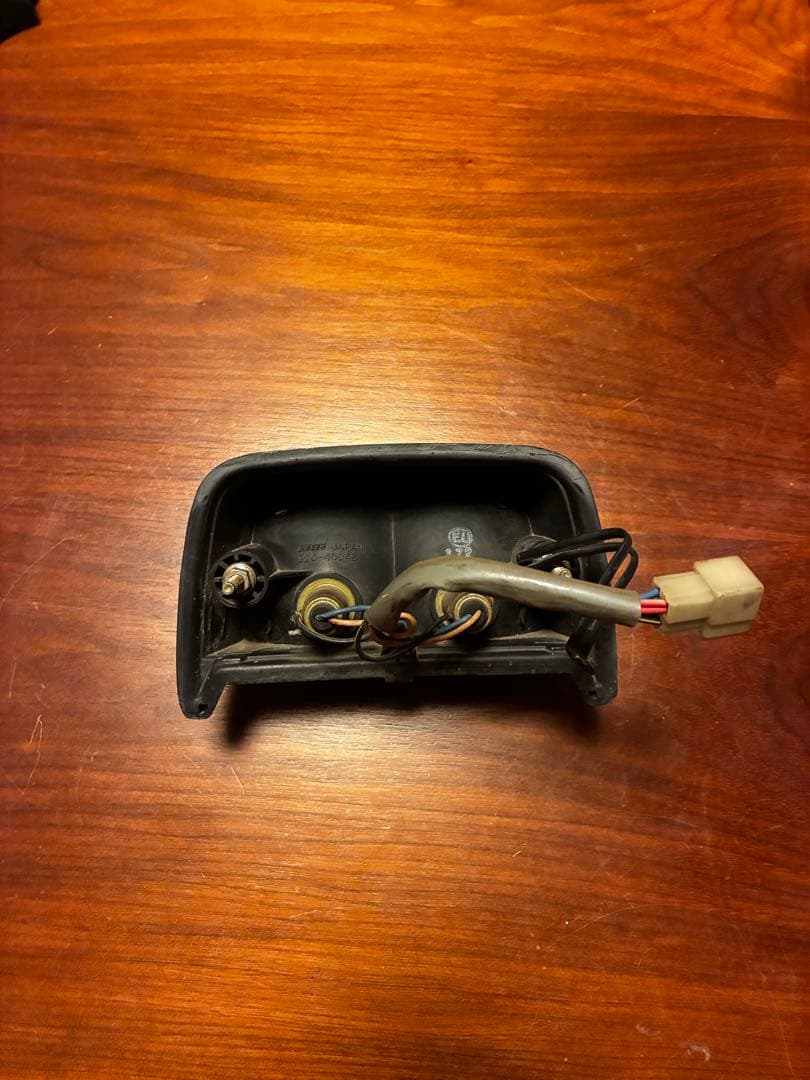 ゼファー400 テールランプ　希少