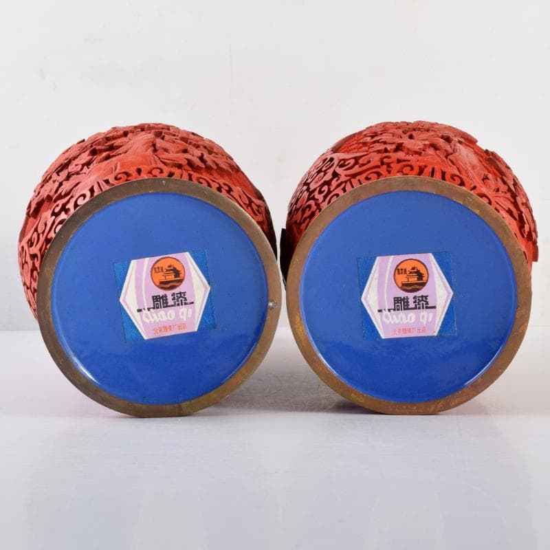 中国　剔紅　堆朱　内七宝　花文瓶　高さ約30㎝　唐木台付　一對　F　R7851B